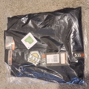 5.11 mens 32x32 apex pants new in package